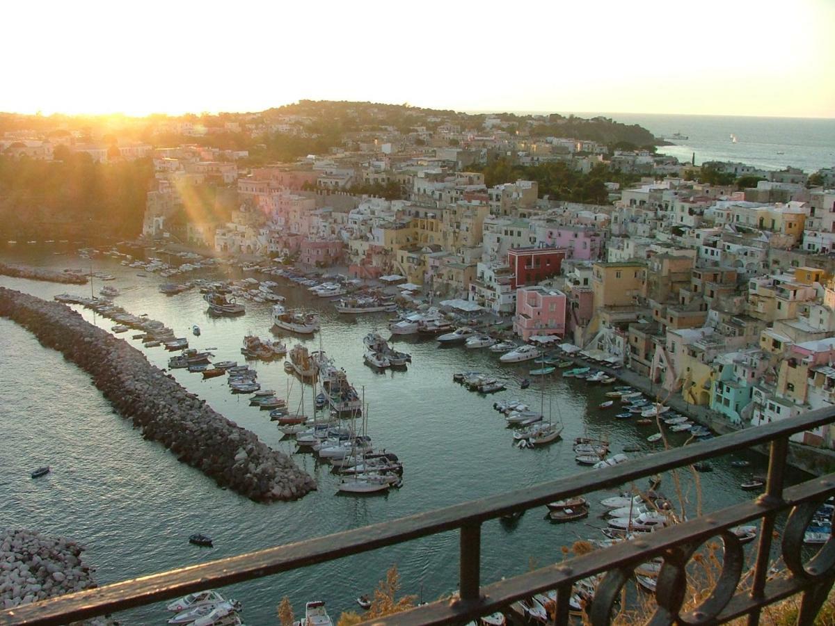 Casa Geltrude Al Porto Villa Procida Buitenkant foto